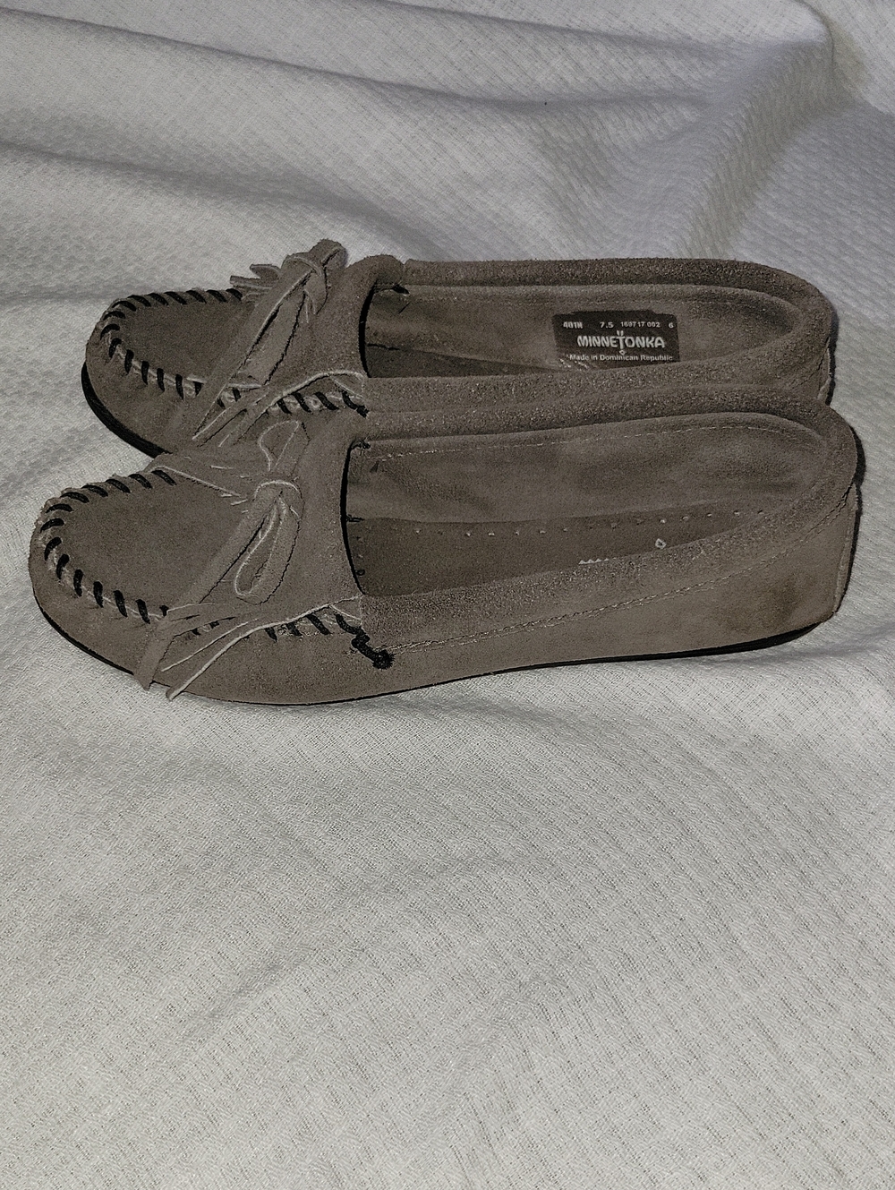 Grey Suede Minnetonka Moccasins Size 7.5 Mint Condition